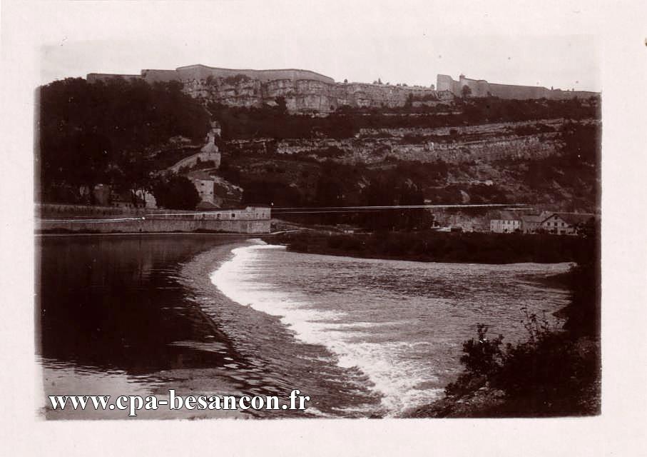 BESANÇON - Le barrage de Tarragnoz et la Citadelle